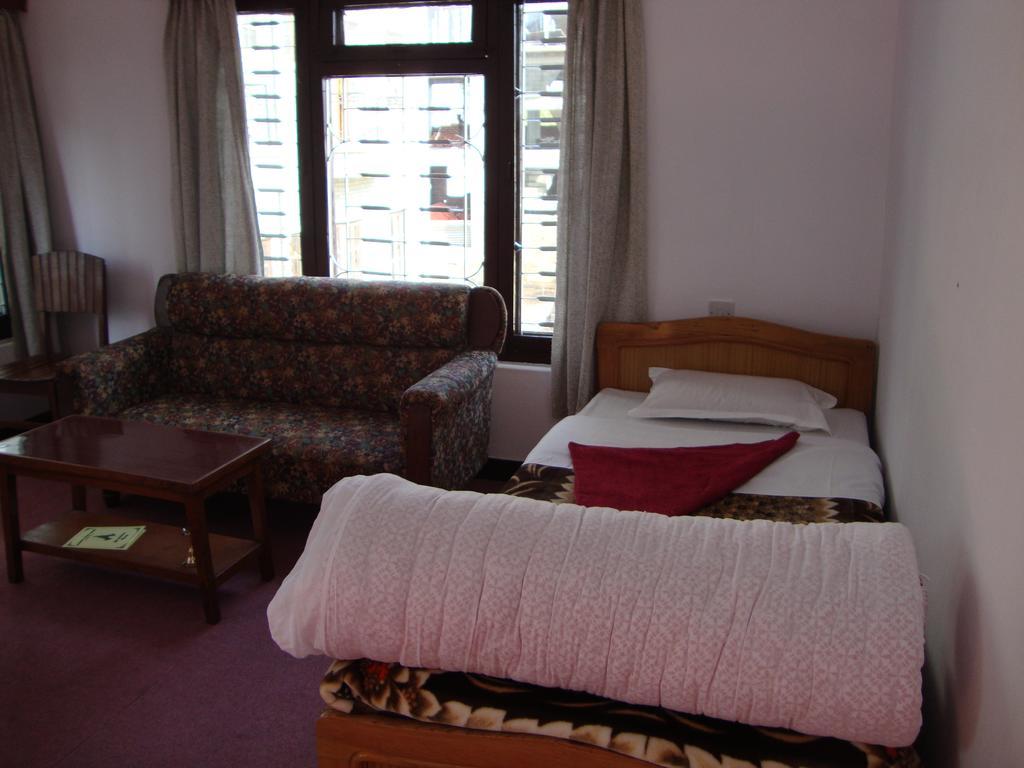 New Summit Guest House بوكْرا الغرفة الصورة